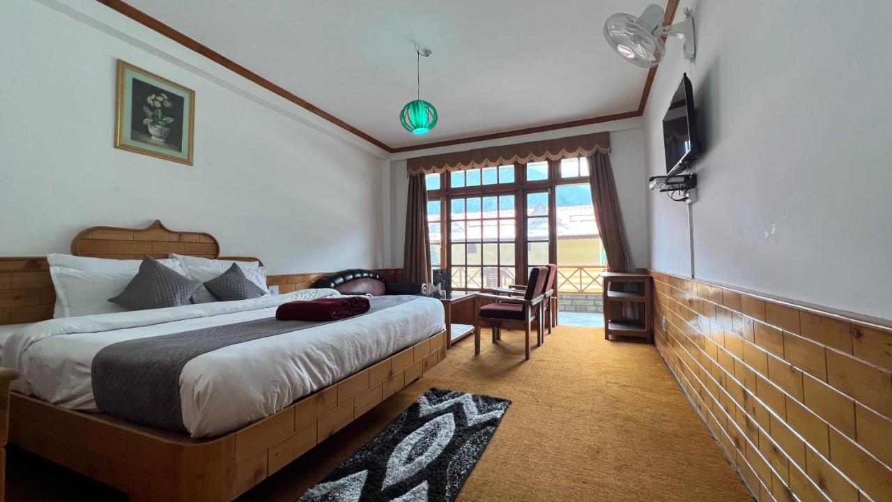 Sita Classic, Most Comfortable Family Hotel In Manali Exteriör bild